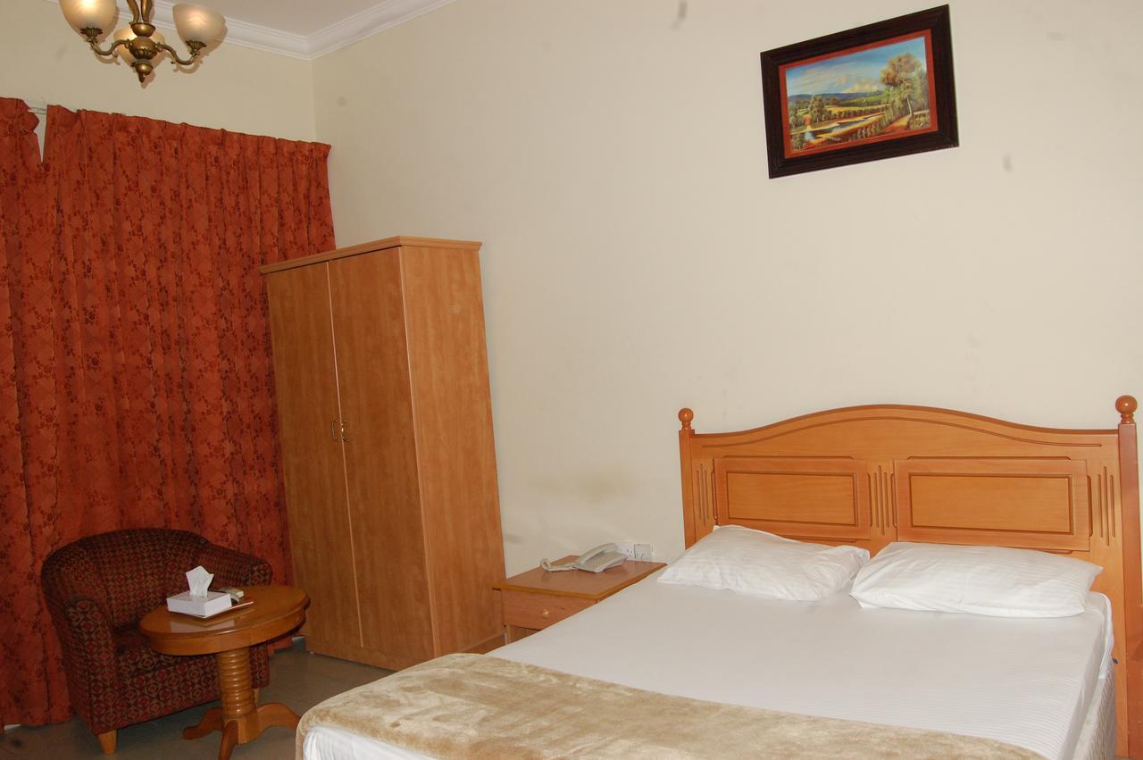 Al Amwaj Hotel Sharjah Eksteriør bilde
